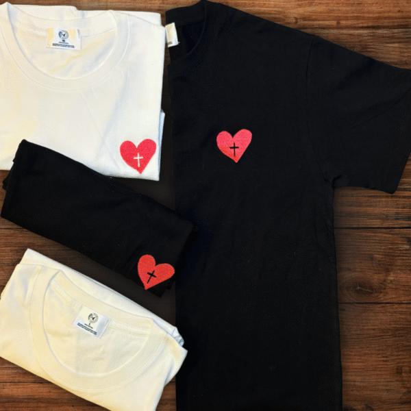 HashtagJesus Mini Heart Tee in white and black – embroidered red heart with cross logo.
